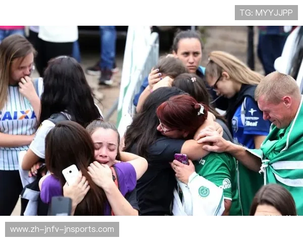 英超球队比赛中“做飞机”事件真相